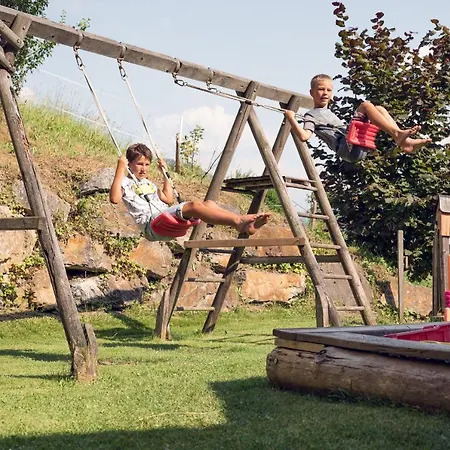 Familienbauernhof Samerhof